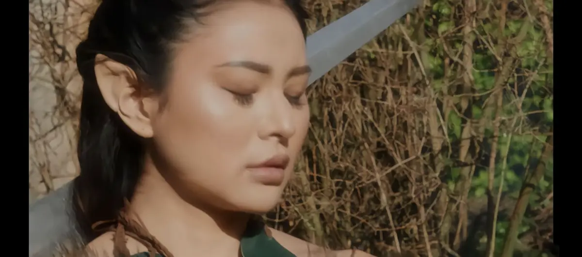 《权力的游戏》全季无广告在线观看-布莱克.瑞丽《扭曲的王座》夸克网盘下载-权力的游戏HD中字未删减版