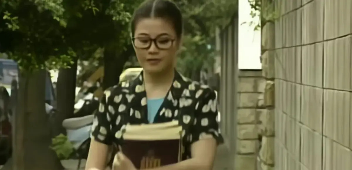 《师生畸恋》未删减HD高清完整版免费观看-纯净中字无广告在线播放-《师生畸恋》师生禁忌之恋网盘资源